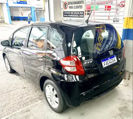 HONDA-FIT-2012