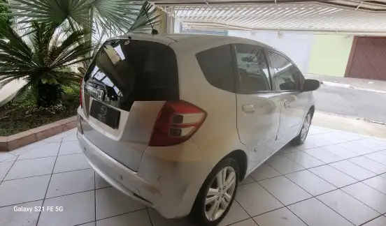 HONDA-FIT-2012