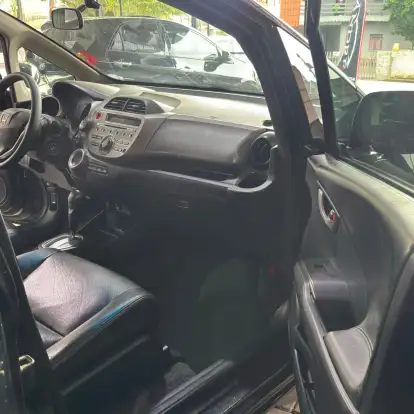 HONDA-FIT-2012