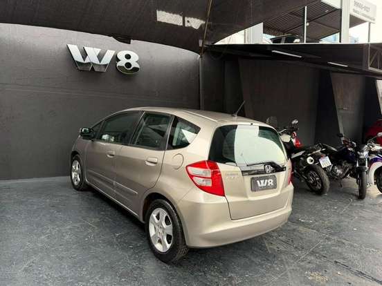 HONDA-FIT-2010