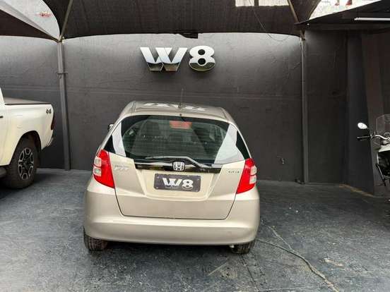 HONDA-FIT-2010