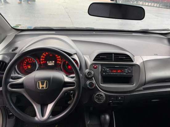 HONDA-FIT-2010
