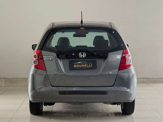 HONDA-FIT-2010