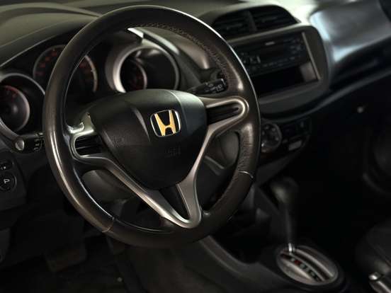 HONDA-FIT-2010
