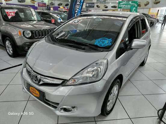 HONDA-FIT-2012