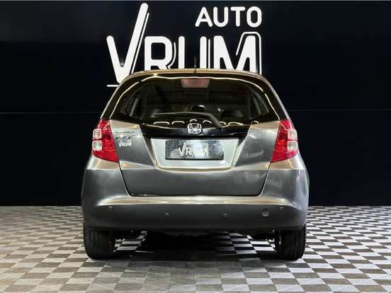 HONDA-FIT-2010
