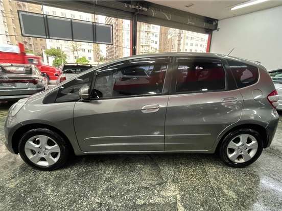 HONDA-FIT-2010