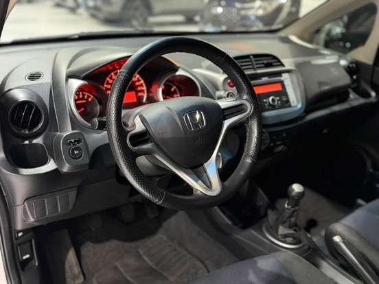 HONDA-FIT-1.4 LX 16V FLEX 4P MANUAL HONDA-FIT-2013