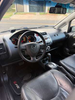 HONDA-FIT-2006