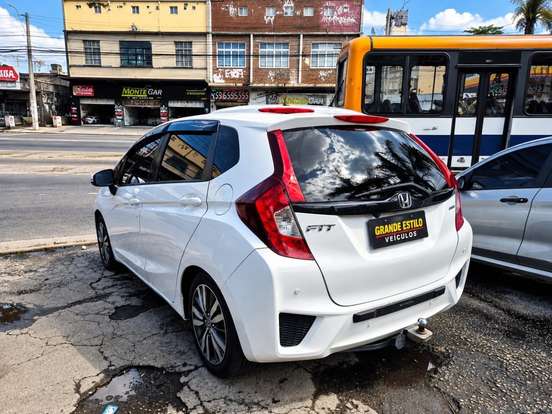 HONDA-FIT-2015
