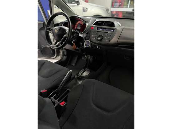 HONDA-FIT-2010