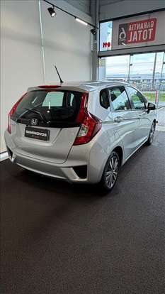 HONDA-FIT-2016