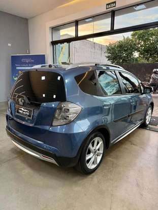 HONDA-FIT-2013