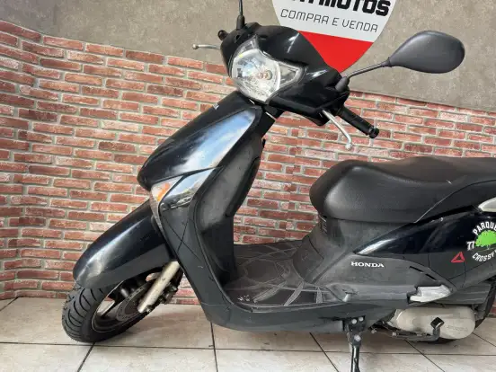 HONDA-LEAD 110-2010