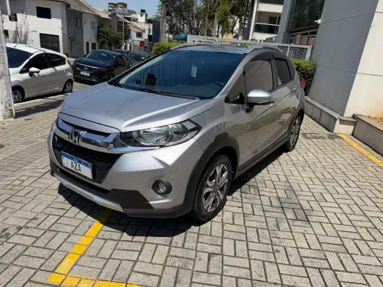 HONDA-WR-V-2017