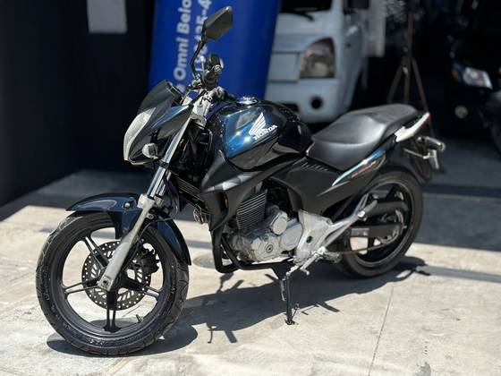 HONDA CB 300R 