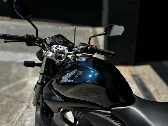 HONDA-CB 300R-2011