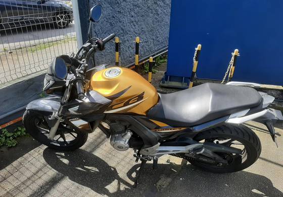 HONDA CB TWISTER ABS 