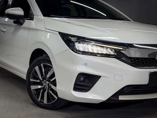 HONDA-CITY-1.5 i-VTEC FLEX HATCH TOURING CVT HONDA-CITY-2023