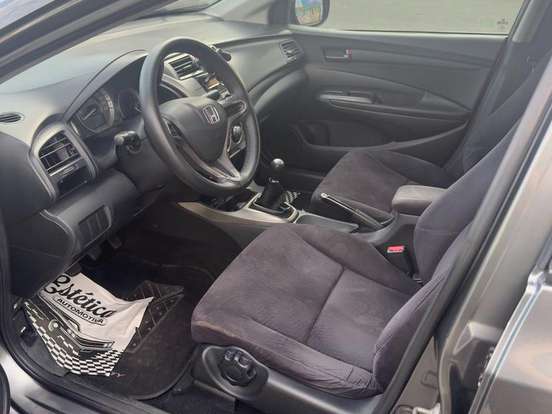 HONDA-CITY-1.5 LX 16V FLEX 4P MANUAL HONDA-CITY-2012