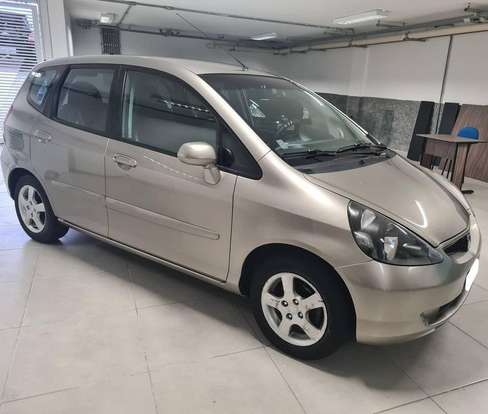 HONDA-FIT-2004