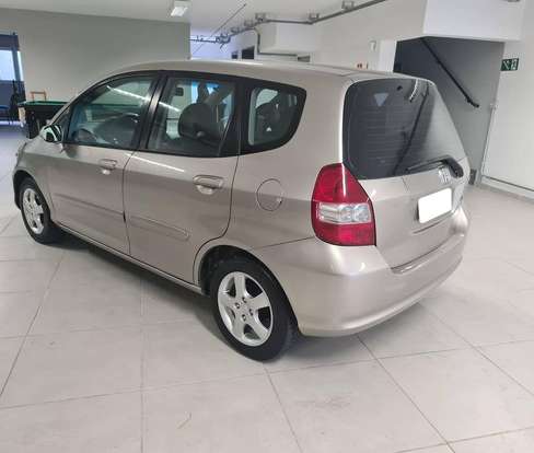 HONDA-FIT-2004