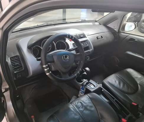 HONDA-FIT-2004