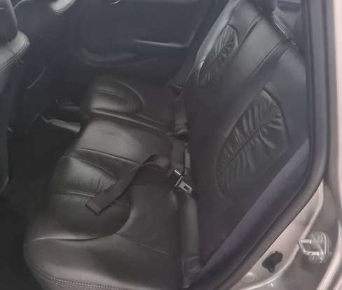 HONDA-FIT-2004