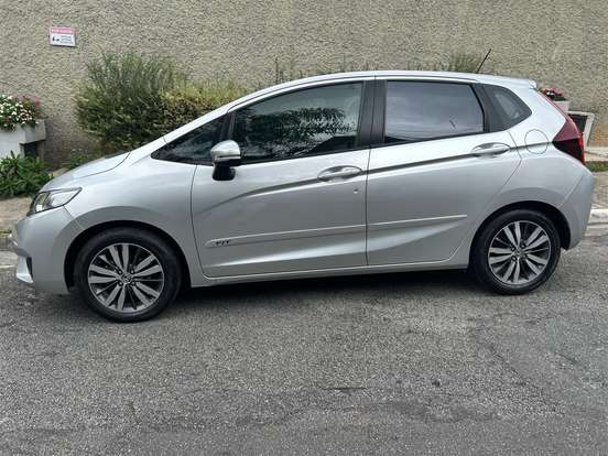 HONDA-FIT-2015