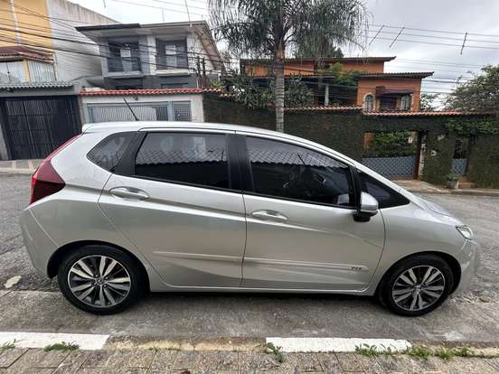 HONDA-FIT-2015
