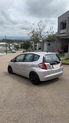 HONDA-FIT-2009
