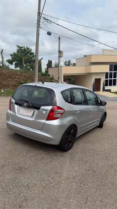 HONDA-FIT-2009