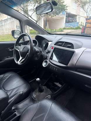 HONDA-FIT-2009