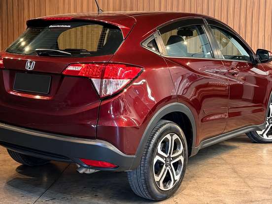 HONDA-HR-V-1.8 16V FLEX LX 4P AUTOMÁTICO HONDA-HR-V-2017