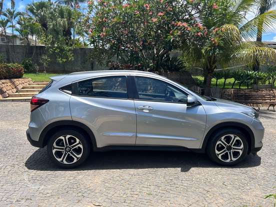 HONDA-HR-V-1.8 16V FLEX TOURING 4P AUTOMÁTICO HONDA-HR-V-2017
