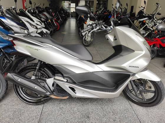 HONDA PCX DLX 