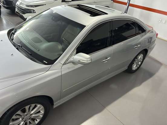 HYUNDAI-AZERA-2010