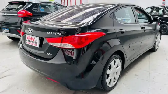 HYUNDAI-ELANTRA-1.8 GLS 16V GASOLINA 4P AUTOMÁTICO HYUNDAI-ELANTRA-2011