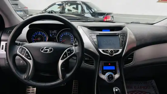HYUNDAI-ELANTRA-1.8 GLS 16V GASOLINA 4P AUTOMÁTICO HYUNDAI-ELANTRA-2011