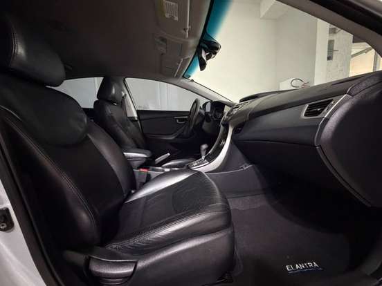 HYUNDAI-ELANTRA-1.8 GLS 16V GASOLINA 4P AUTOMÁTICO HYUNDAI-ELANTRA-2012