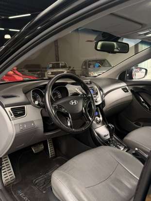 HYUNDAI-ELANTRA-2012