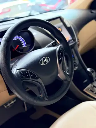 HYUNDAI-ELANTRA-2012