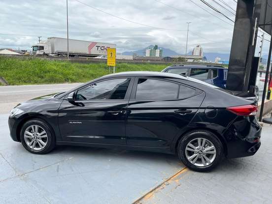 HYUNDAI-ELANTRA-2.0 16V FLEX 4P AUTOMÁTICO HYUNDAI-ELANTRA-2017