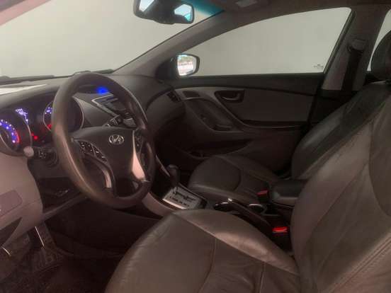 HYUNDAI-ELANTRA-2012