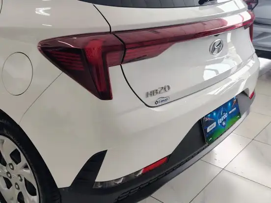 HYUNDAI-HB20-2024