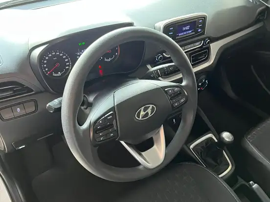 HYUNDAI-HB20-2023