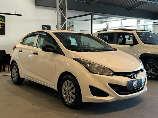 HYUNDAI-HB20-1.0 COMFORT 12V FLEX 4P MANUAL HYUNDAI-HB20-2014