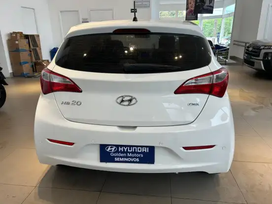 HYUNDAI-HB20-2015