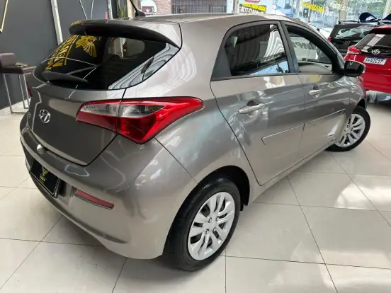 HYUNDAI-HB20-1.0 COMFORT PLUS 12V FLEX 4P MANUAL HYUNDAI-HB20-2018