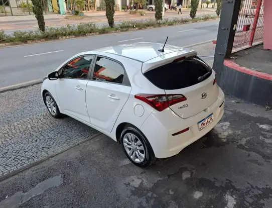 HYUNDAI-HB20-2019